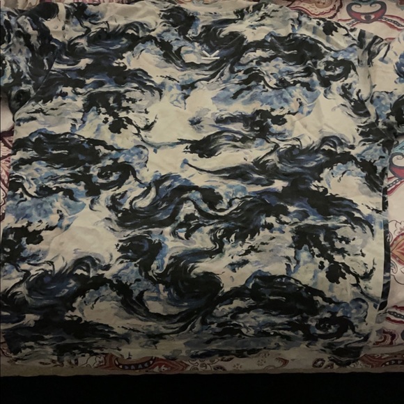 KENZO Logo Cloud Graphic T-Shirt - Picture 5 of 5